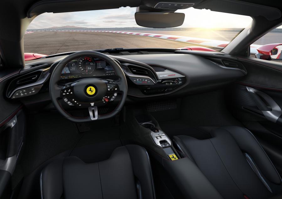 Торпедо Ferrari SF90 Stradale (F173) 2019 года  (фото 4 из 47)